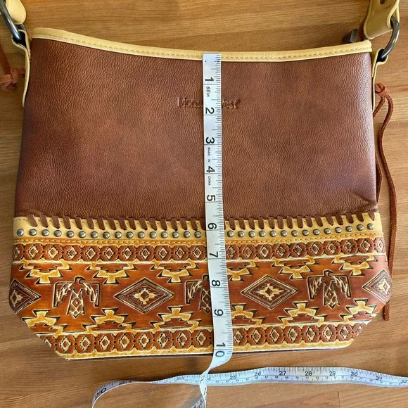 Montana West Purse Bag Brown Aztec Southwest Embossed Rivets Great Condition - Picture 15 of 16